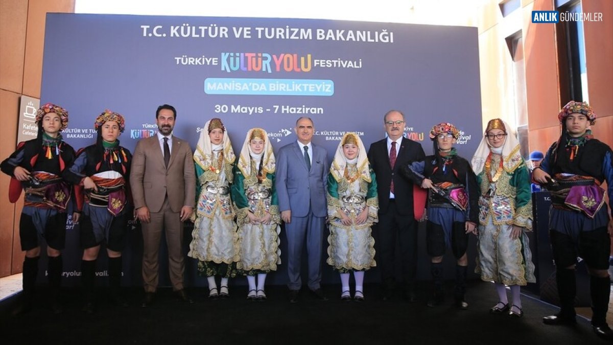 Manisa'nın Kültür Mirası Canlanıyor: Türkiye'nin En Büyük Sanat Şöleni Kapılarını Araladı!