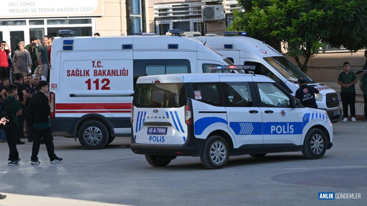 Okul Yakınındaki Dehşet: 15 Yaşındaki Saldırgan ve Ailesi Dahil 7 Kişi Tutuklandı!