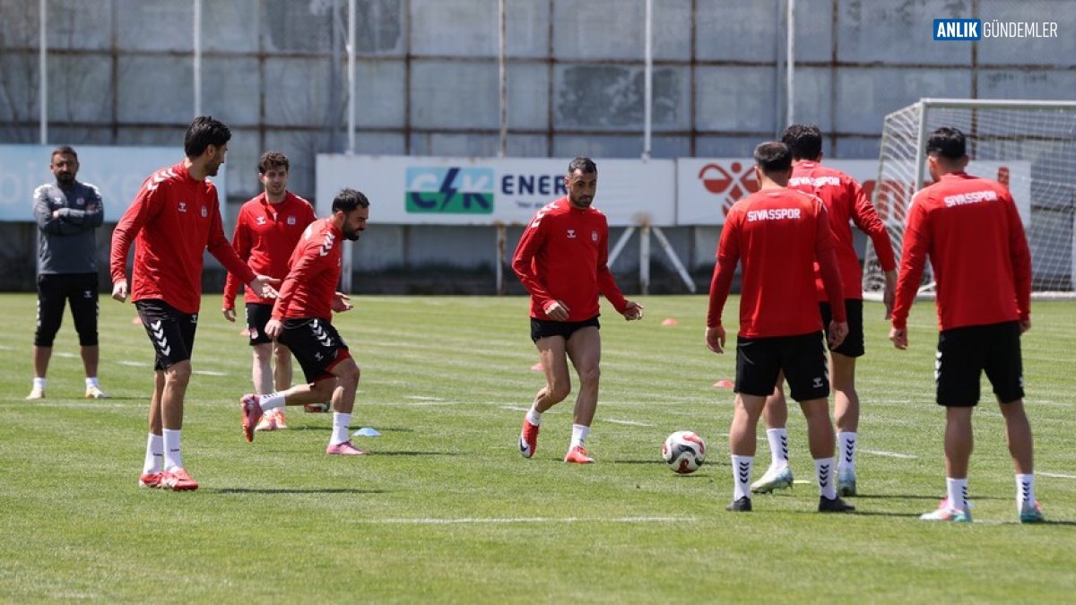 Başkansız Kalan Yiğidolar'da Acil Durum! Sivasspor'un Kaderi Divanda Belirlenecek mi?