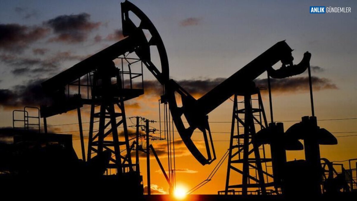 Bomba Gelişme: Petrol Fiyatları Kontrolden Çıkıyor! Hürmüz Boğazı'nda Neler Oluyor?