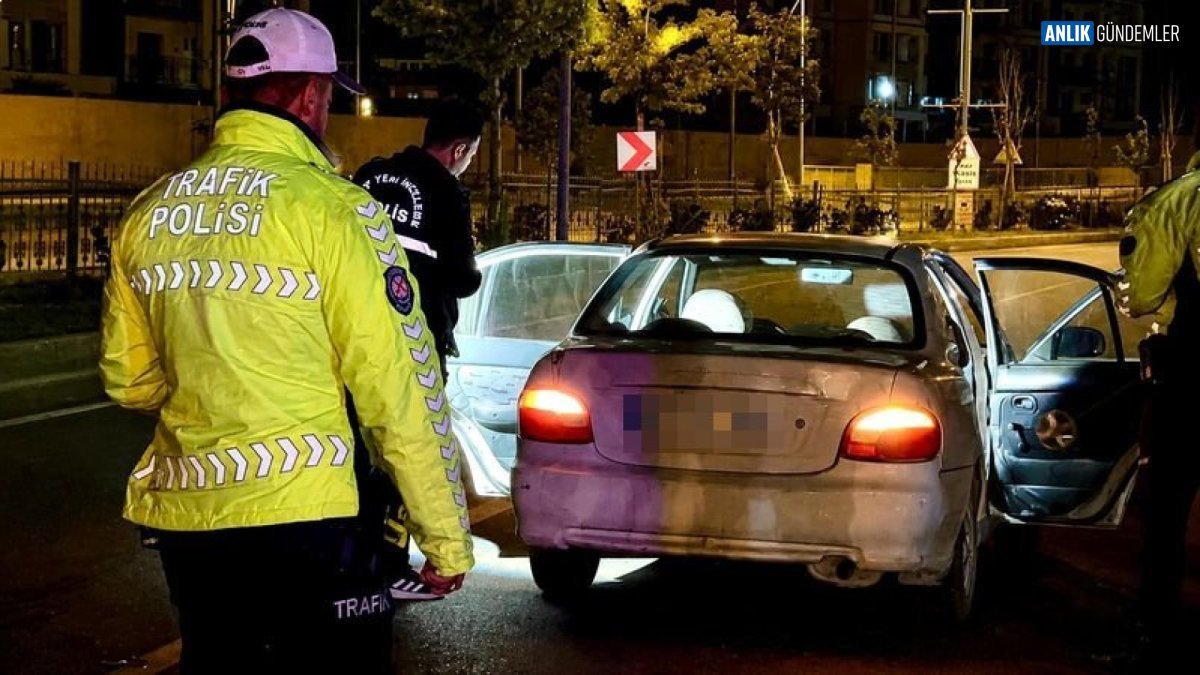 MALATYA'DA KORKUNÇ KAZA: YOLUN KARŞISINA GEÇMEYE ÇALIŞAN GENCE OTOMOBİLLER PEŞ PEŞE ÇARPTI! 1 ÖLÜ...