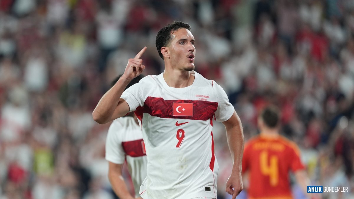 Milli Takım'ın Yıldız Adayından Nefes Kesen Gol! Deniz Gül 2. Kez Ağları Sarsarak Ay-Yıldızlılara Fark Attırdı