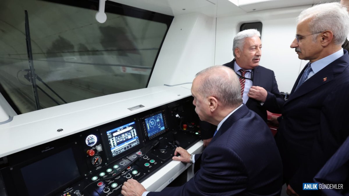 İstanbul'un Yeni Kalp Atışı: Halkalı-Arnavutköy Metrosu İlk Gününde Rekor Kırdı! Kaç Kişi Taşındı?